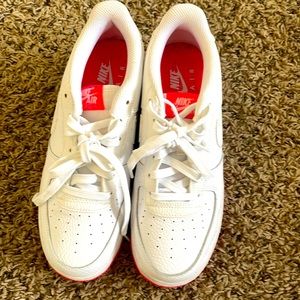 Nike Air shoes w/hot pink touch